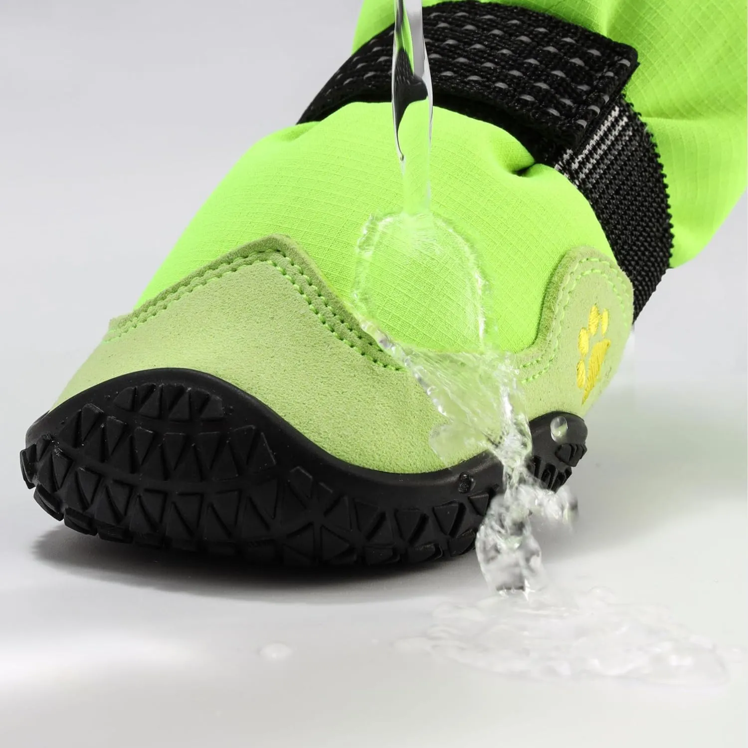 Dog Shoes, BESUNTEK Pet Dog Boots for Medium Large Dogs, Waterproof Rainproof Dog Paw Protectors with Anti-Slip Rubber Soles and Reflective Straps for Indoor and Outdoor Hiking and Running (Green, #4)