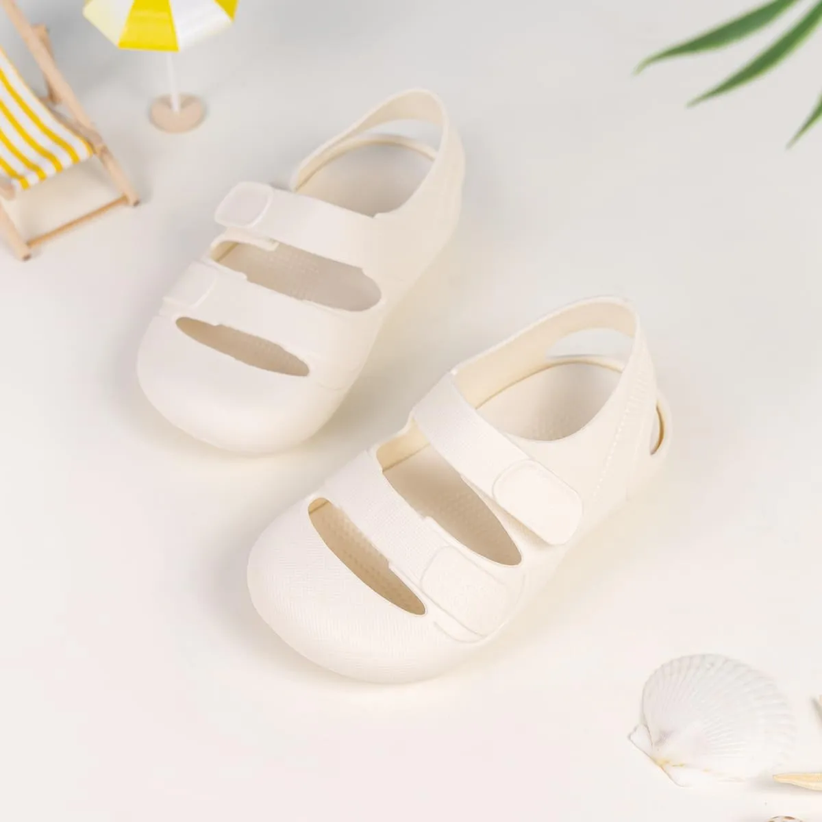 HsdsBebe Little Kids Beach Sandals Toddler Boys Girls Jelly Sandals Closed-Toe With Anti-Slip Rubber Sole Children Summer Outdoor Water Shoes