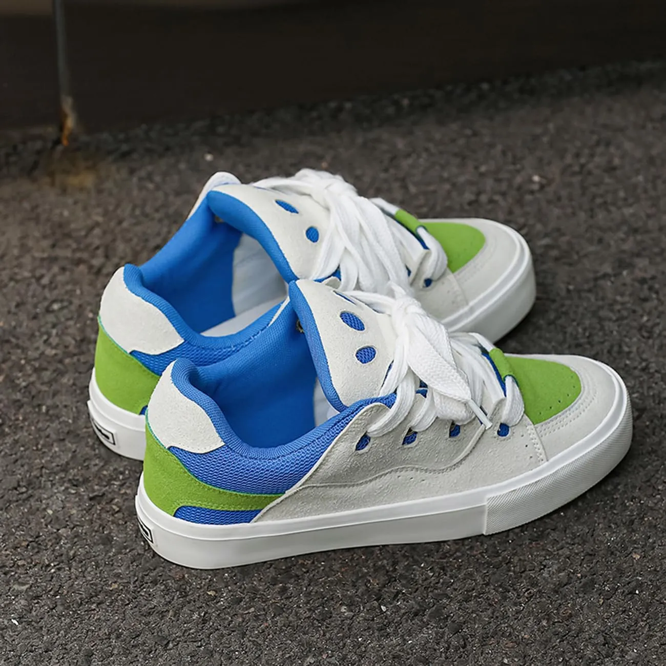 Men's Casual Low Top Sneakers Women Lace-Up Walking Flats Fashion Colorblock Skateboard Shoes