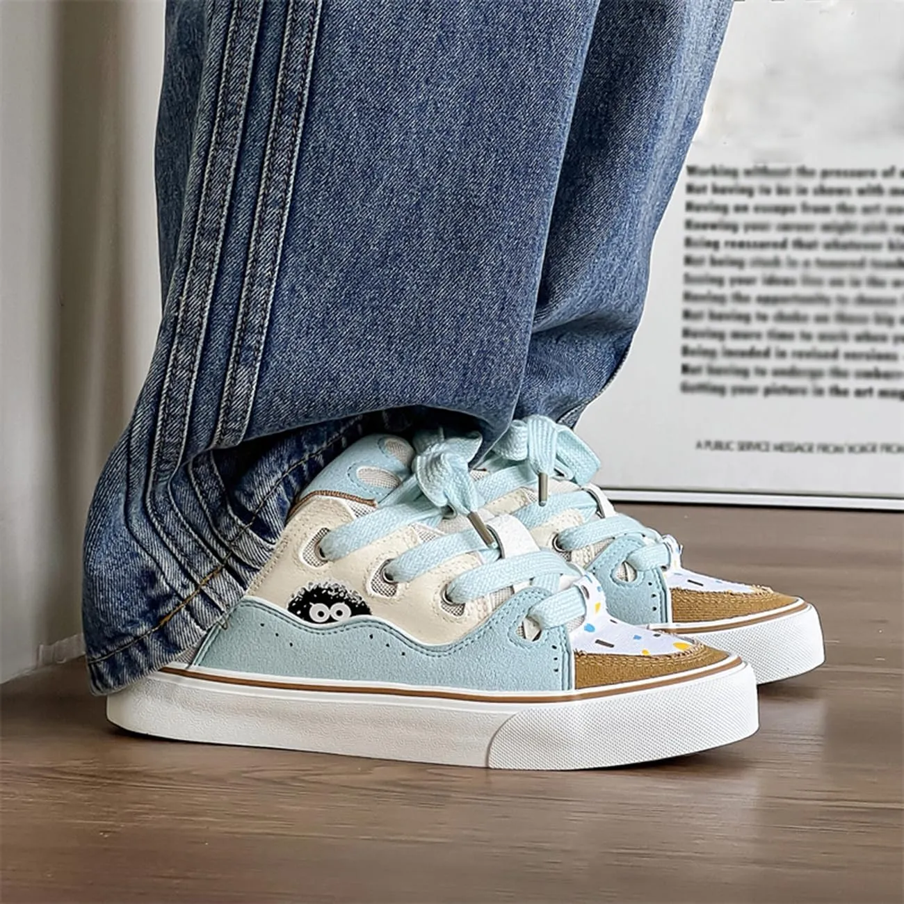 Men's Casual Low Top Sneakers Women Lace-Up Walking Flats Fashion Colorblock Skateboard Shoes