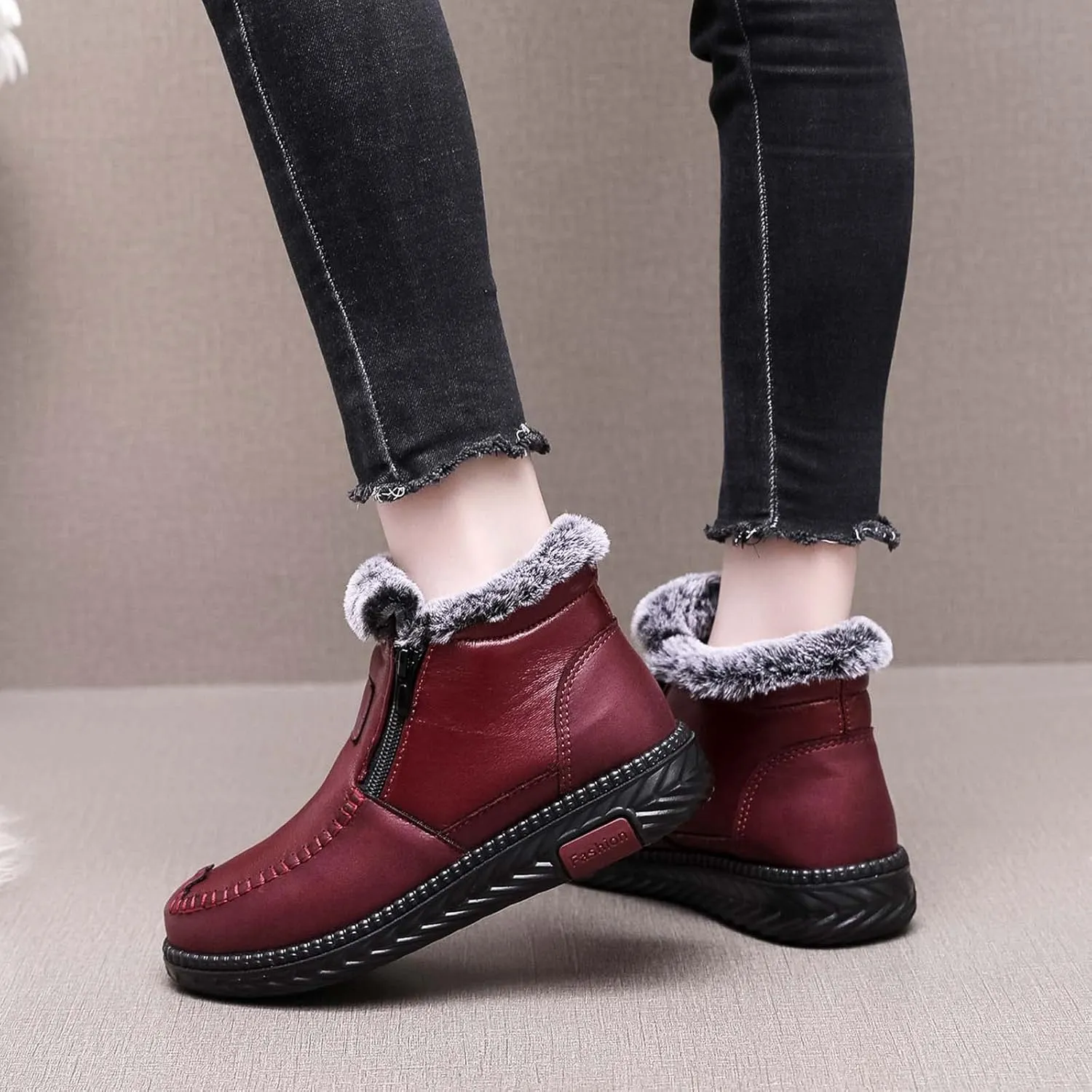 oiangi Snow Boots for Women Platform Ankle Booties Leather Zipper Thickened Plush Warm Flat Booties Comfortable Winter Non-slip Ladies Shoes