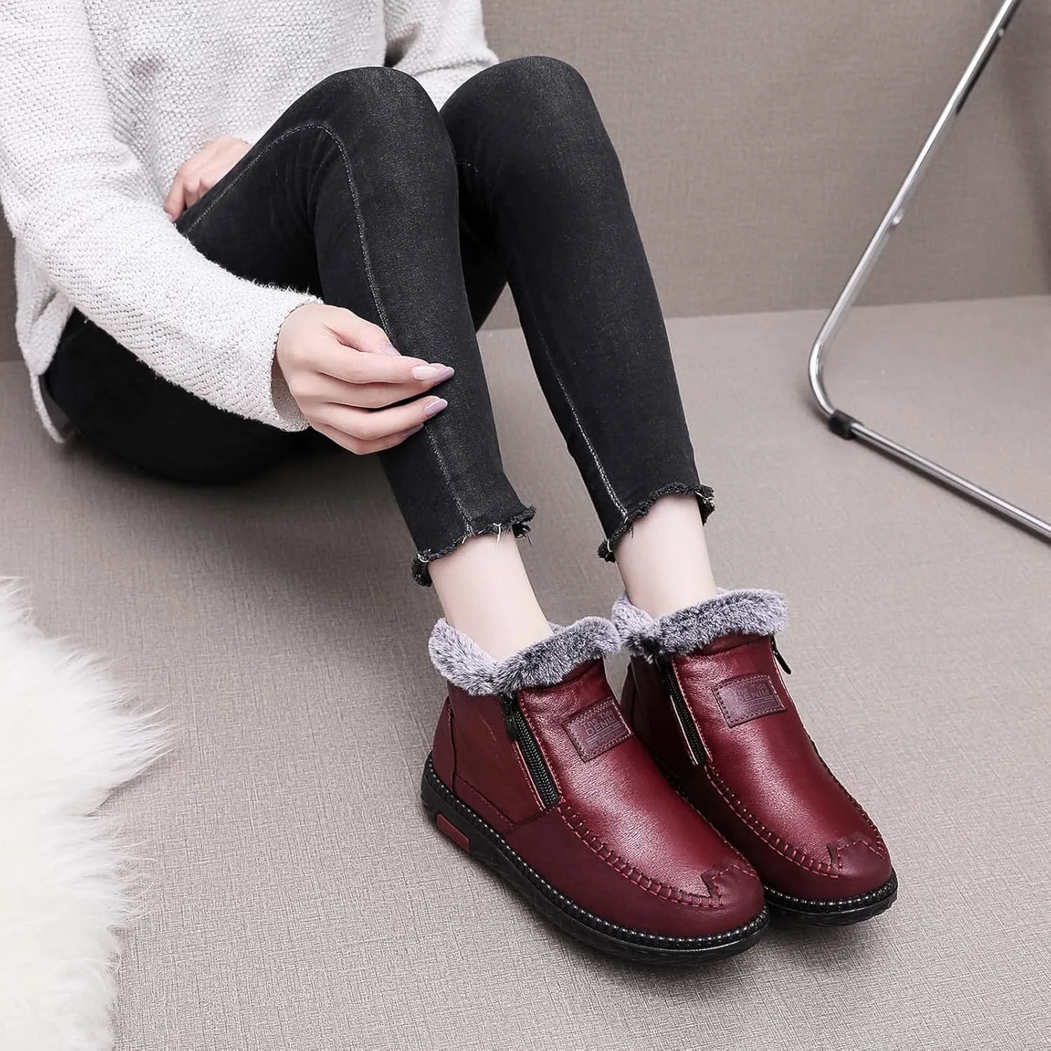 oiangi Snow Boots for Women Platform Ankle Booties Leather Zipper Thickened Plush Warm Flat Booties Comfortable Winter Non-slip Ladies Shoes