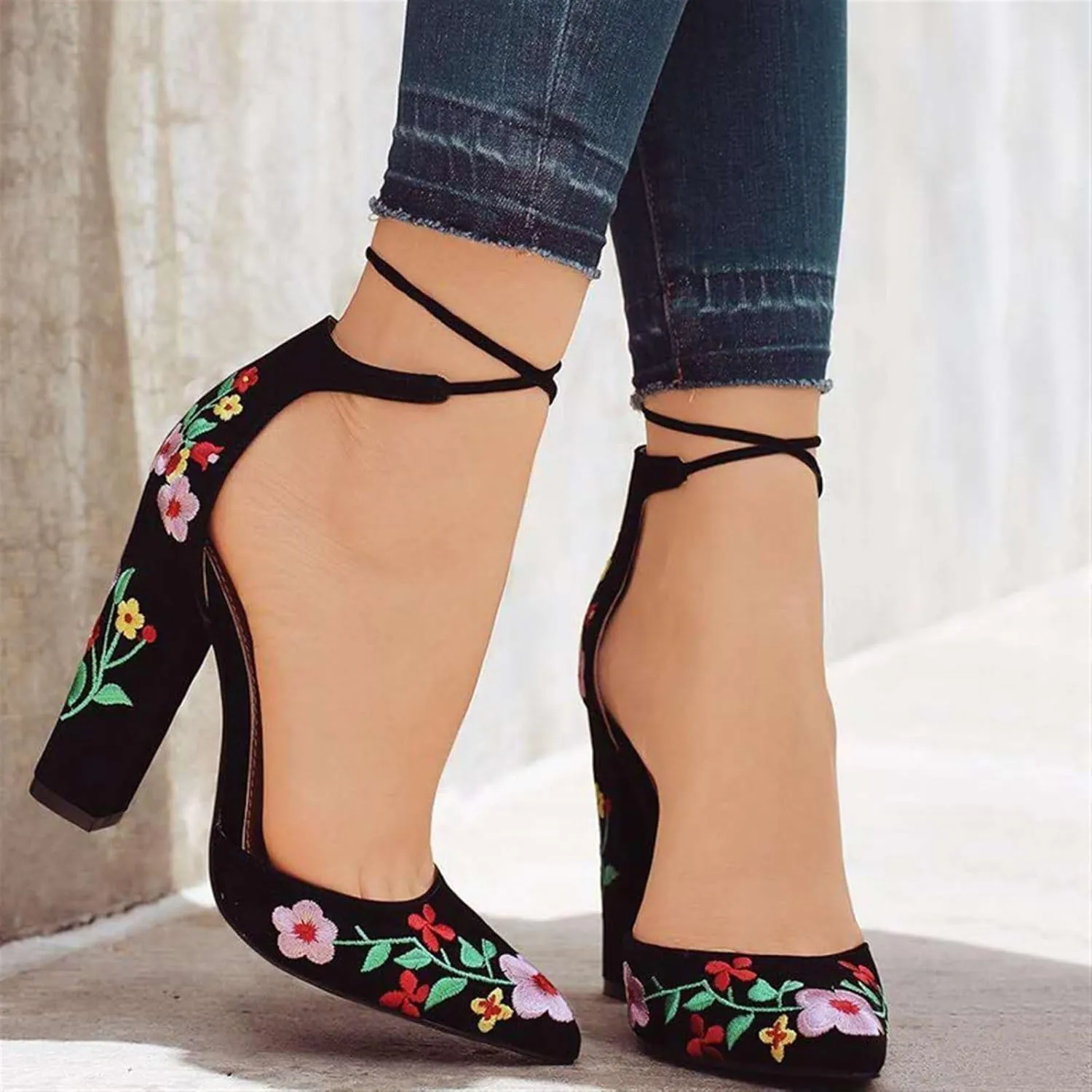 Pointed Toe Floral Embroidered Backless High Heel Fashion Slip On Ankle Strap Chunky Heels Shoe Boho Single Pumps Sandals for Dinner Party Bridesmaids