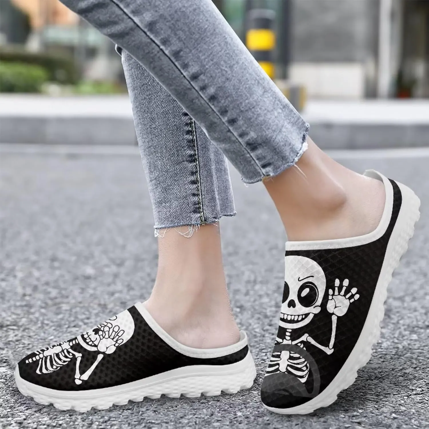Skull Print Mule Shoes for Women Slip on Fashion Loafers Arch Support Walking Shoes Classic Low Top Sneaker