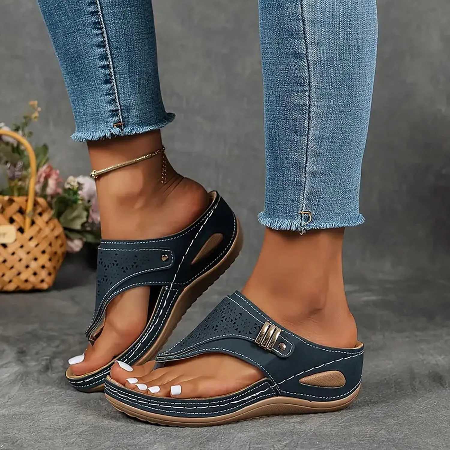SuanlaTDS Platform Wedge Sandals for Women Comfortable Summer Dressy Open Toe Slip On Flip Flops with Arch Support Casual Outdoor Walking Beach Boho High Heels Slide Sandals