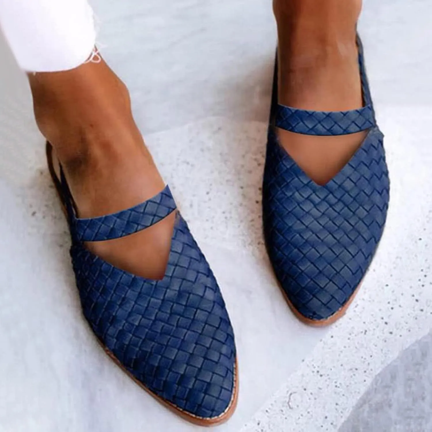 Weave Sandal for Women Fashion Pointed Toe Closed Toe Cutout Strap Buckle Low Heel Casual Shoes Summer Comfortable Flat Slides Mules Shoes