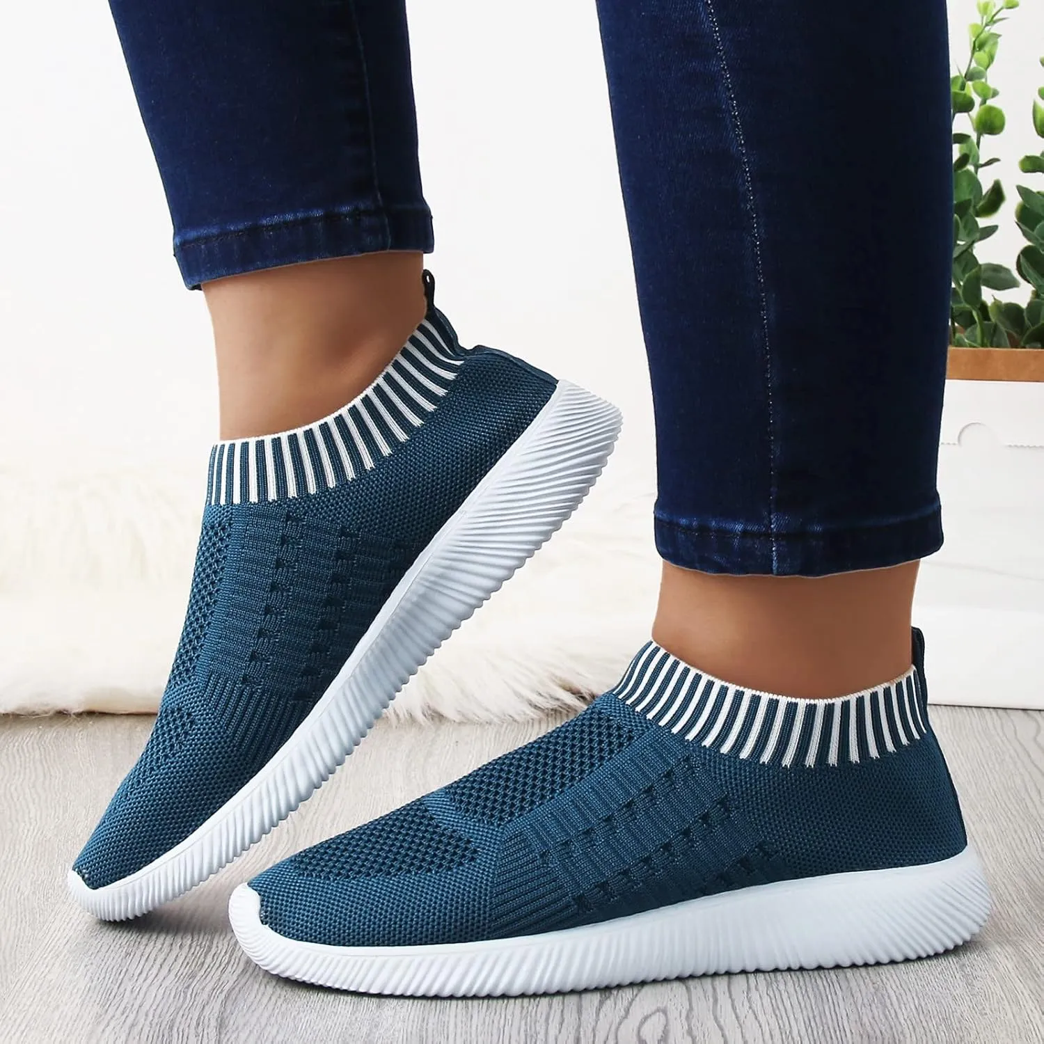 Womens Orthopedic Slip On Casual Shoes Walking Sneakers with Arch Support Comfortable Loafers Plantar Fasciitis Relief Foot Pain Diabetic Feet