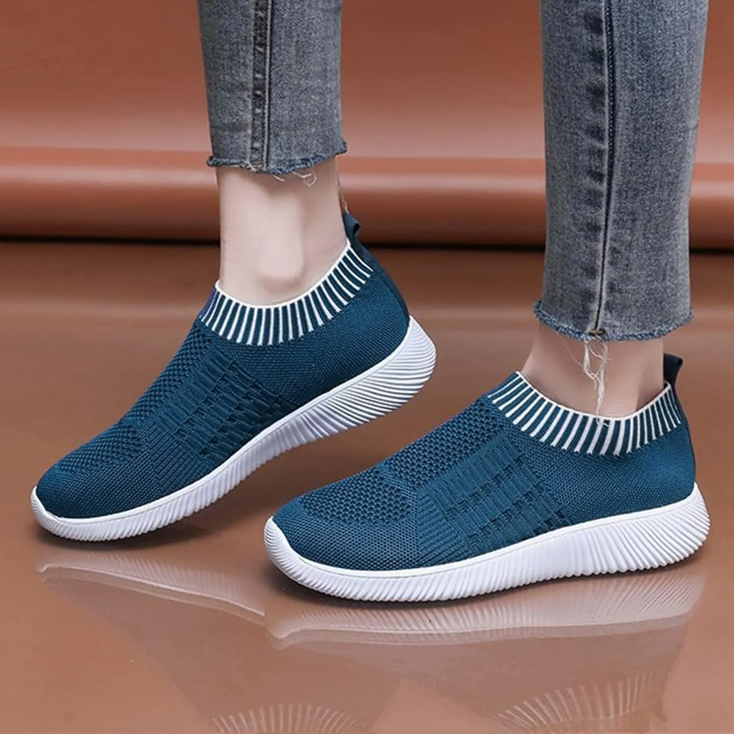 Womens Orthopedic Slip On Casual Shoes Walking Sneakers with Arch Support Comfortable Loafers Plantar Fasciitis Relief Foot Pain Diabetic Feet