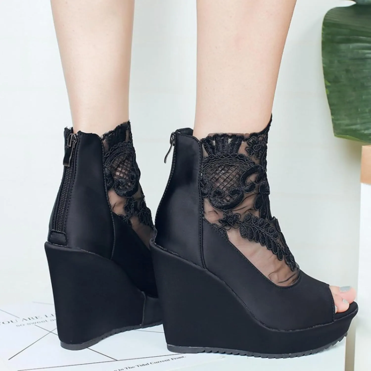 Women's Wedges Platform High Heel Sandals Boots Sexy Flowers Embroidered Breathable Mesh Back Zipper Open Peep Toe Wedding Bride Dress Shoes