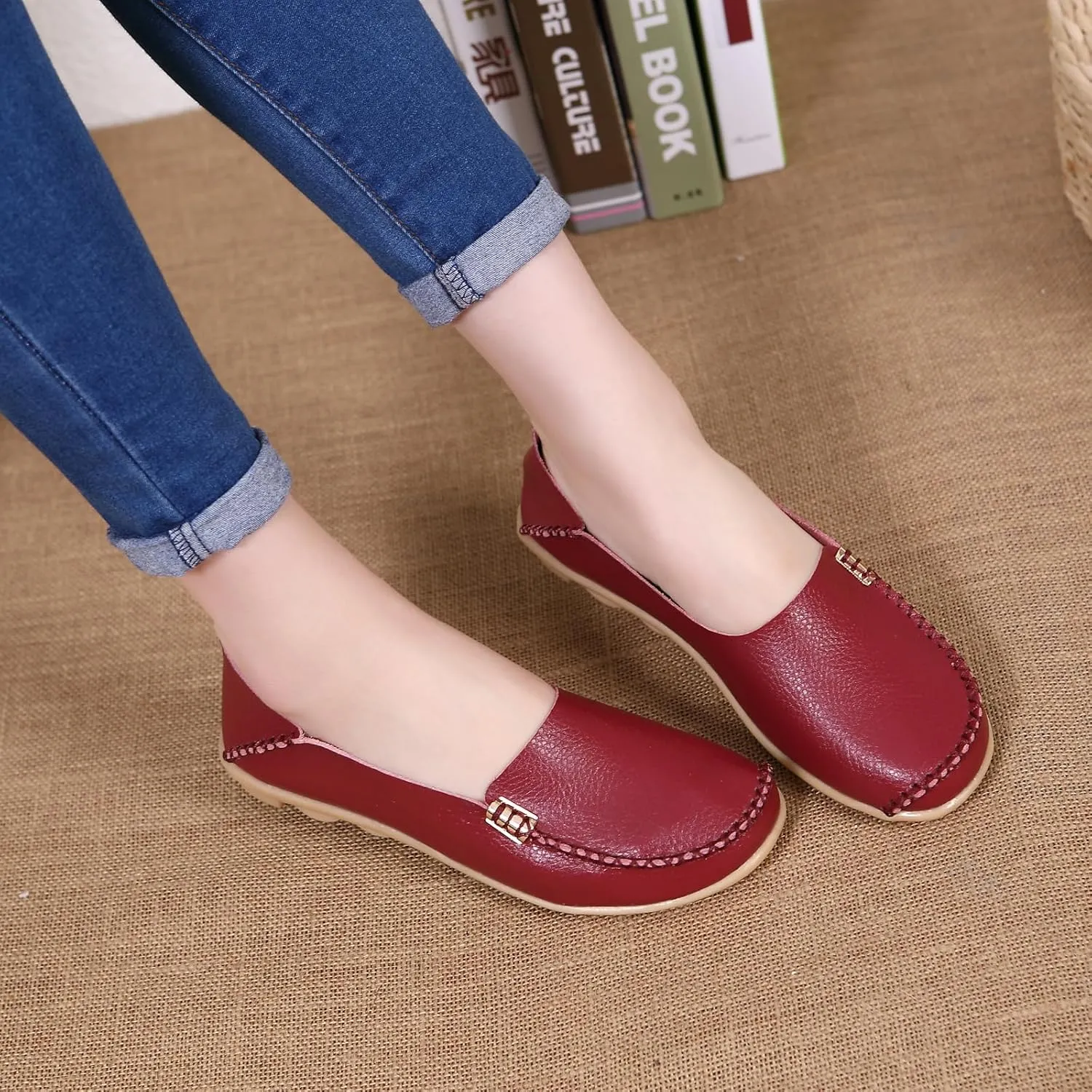 WUIWUIYU Women's Comfortable Loafers Casual Round Toe Moccasins Driving Flats Soft Walking Shoes Women Slip Ons